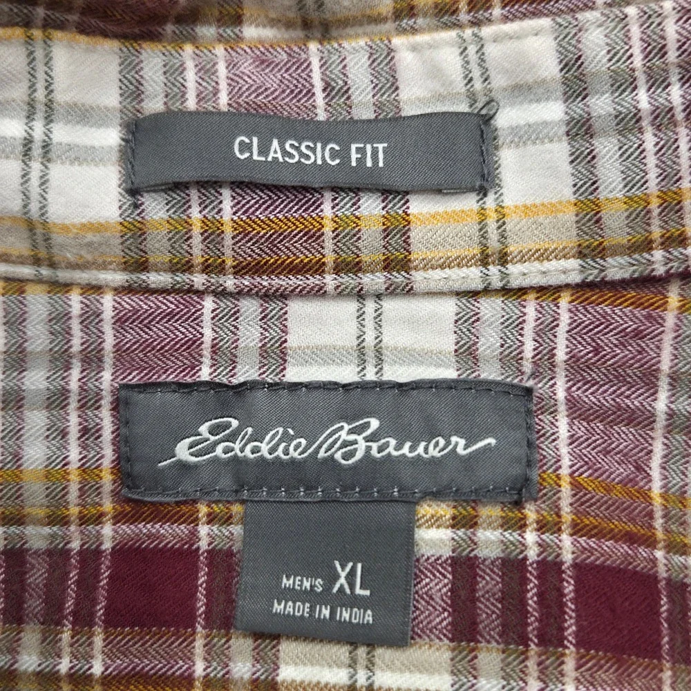 Lot of 2 Eddie Bauer Mens XL Classic Fit‎ Plaid Long Sleeve Button Down Shirts